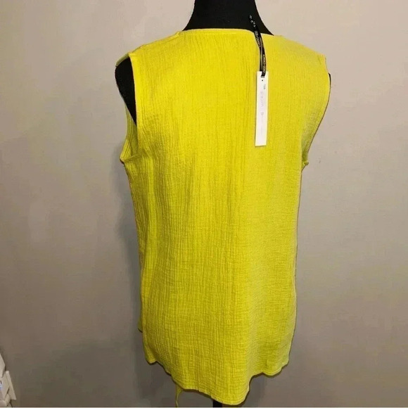 Coco + Carmen Tank - Picture 2 of 8